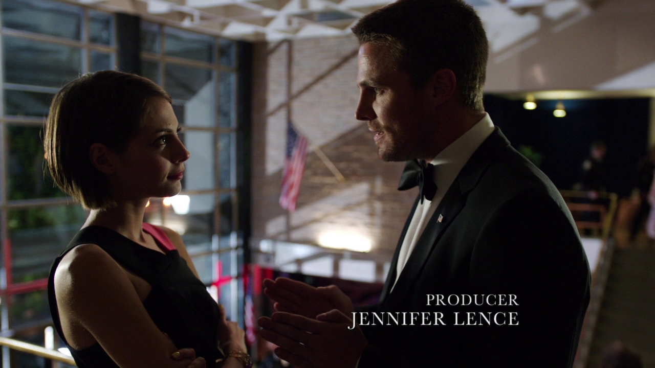 Arrow.S05E01.Retaggio.1080p.BDMux.ITA.ENG.x264-BlackBit[screenshot 2]