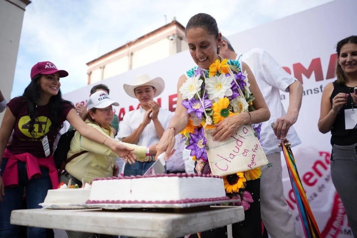 Sheinbaum celebra su cumpleaños en Querétaro 