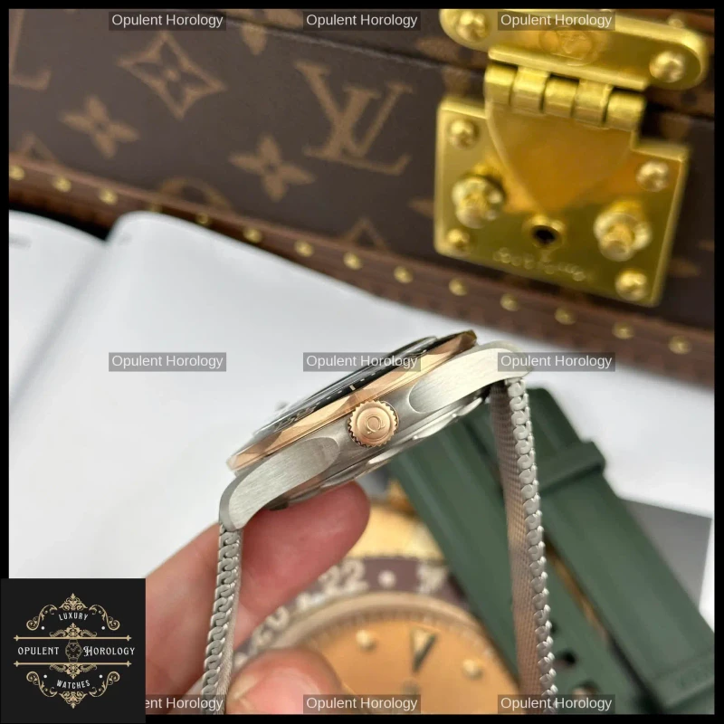 Omega Seamaster Diver 300 42mm Green Dial Automatic Calibre 8806 - Super Clone