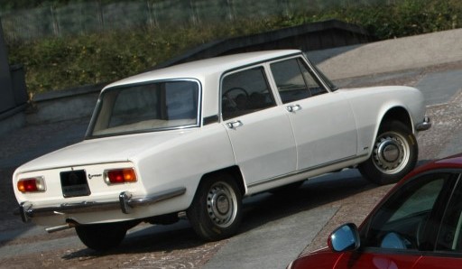 Alfa-Romeo-1750