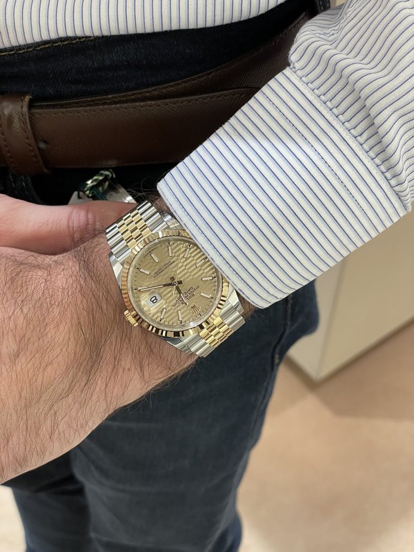 Feu de Datejust - tome 7 - Page 10 IMG-4164