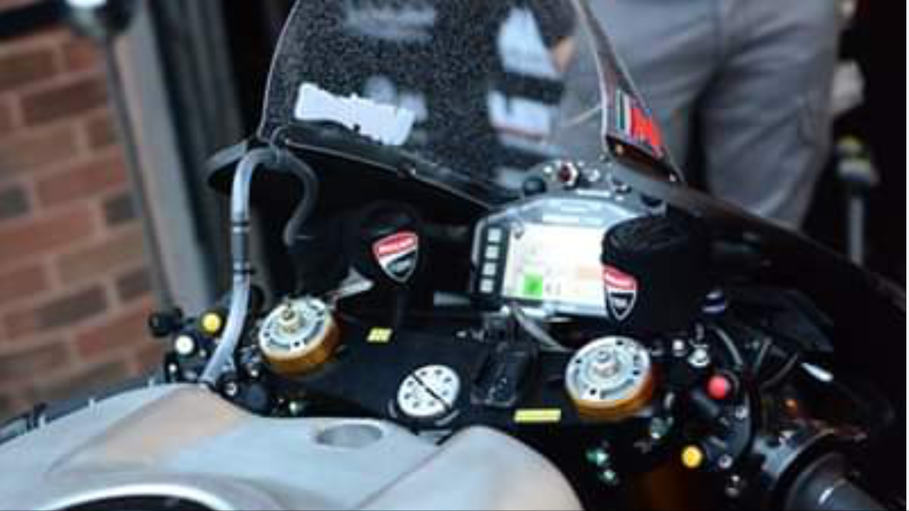 DE7ED773-CCE3-48F9-9550-3DEC6D3FC8A4