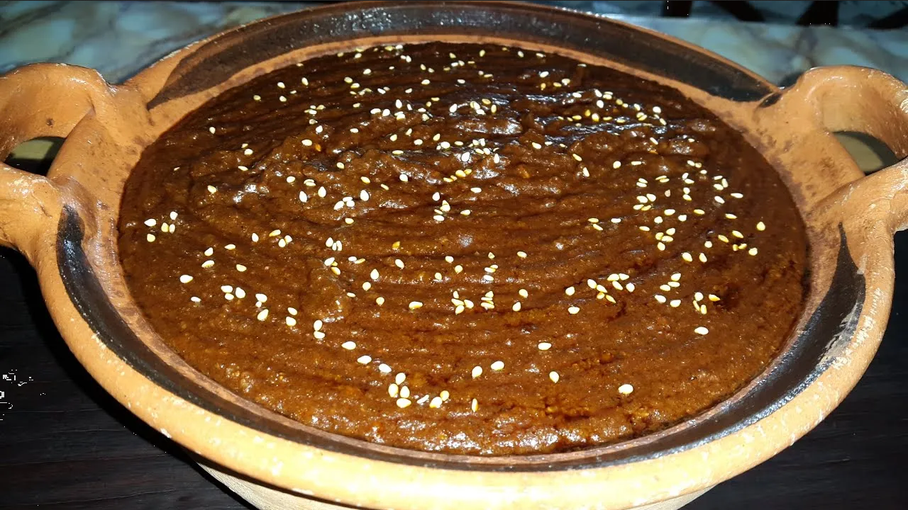 Esta es la preparación sencilla para preparar mole de pasta con esta receta