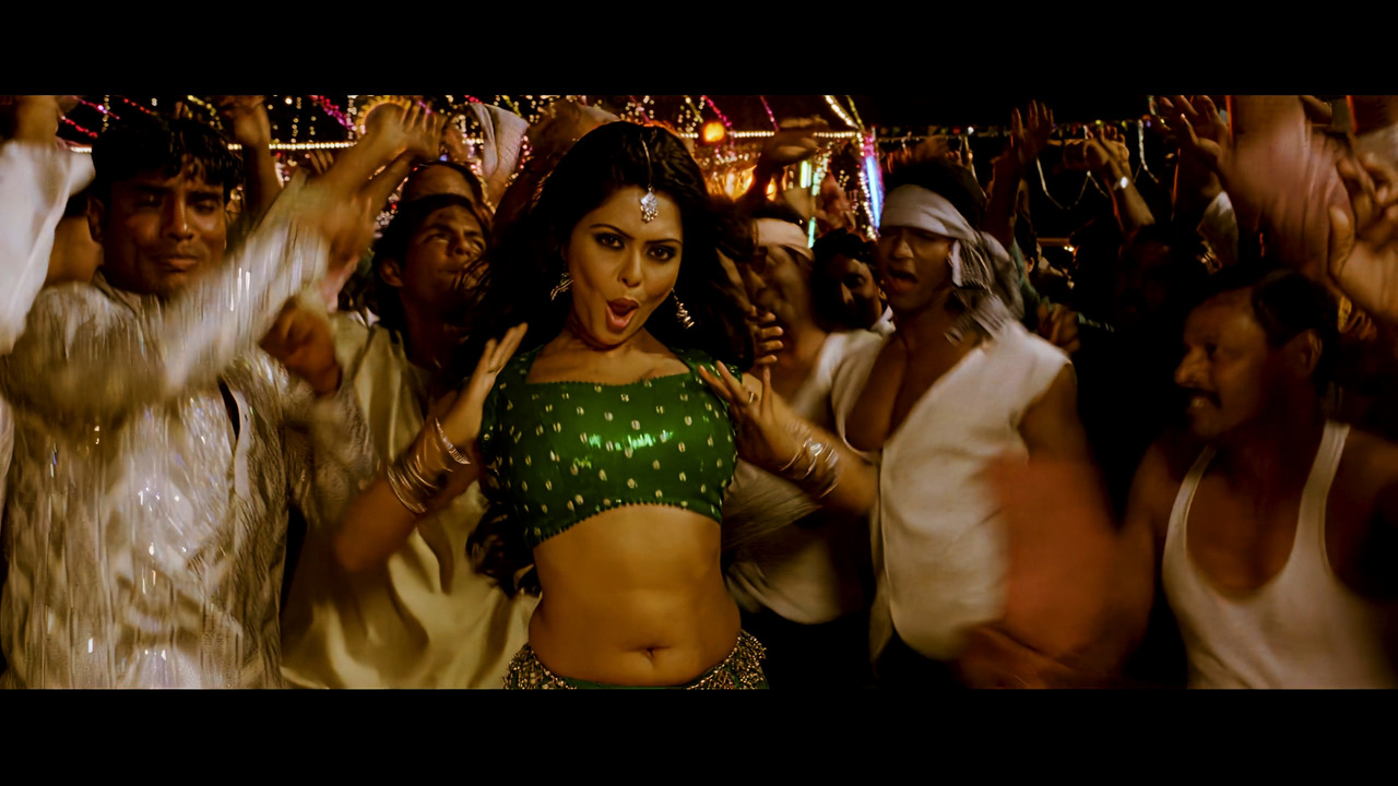 Tamanna Hot Song 03 From Himmatwala Taki O Taki 4K (Best Quality).mp4_snapshot_01.12_[2021.04.05_13.