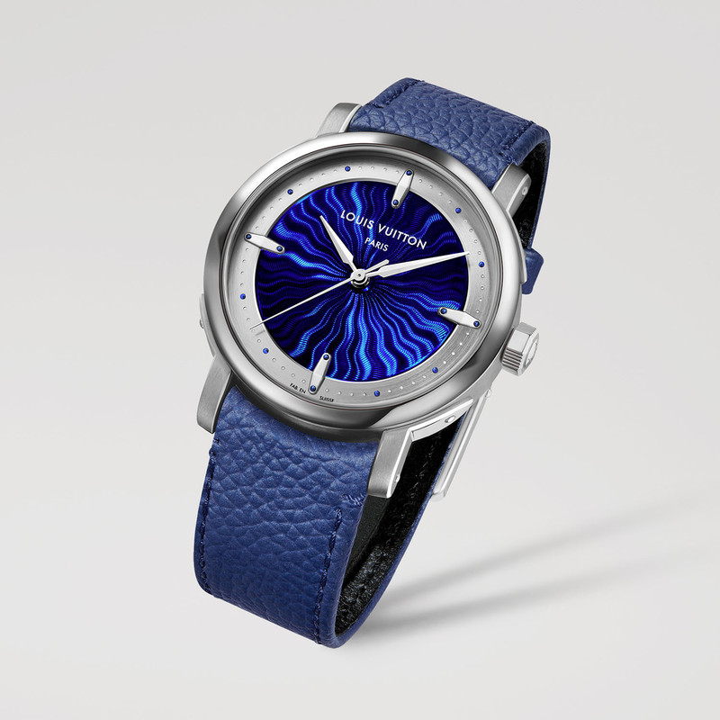 Louis-Vuitton-Escale-Platinum-Guilloche-and-Grand-Feu-Enamel-Dial-Blue-Limited-edtiion-W3PT21-2