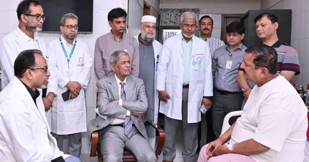 ভূমিমন্ত্রী মিজানুর রহমান মিনুকে দেখতে হাসপাতালে রাষ্ট্রপতি