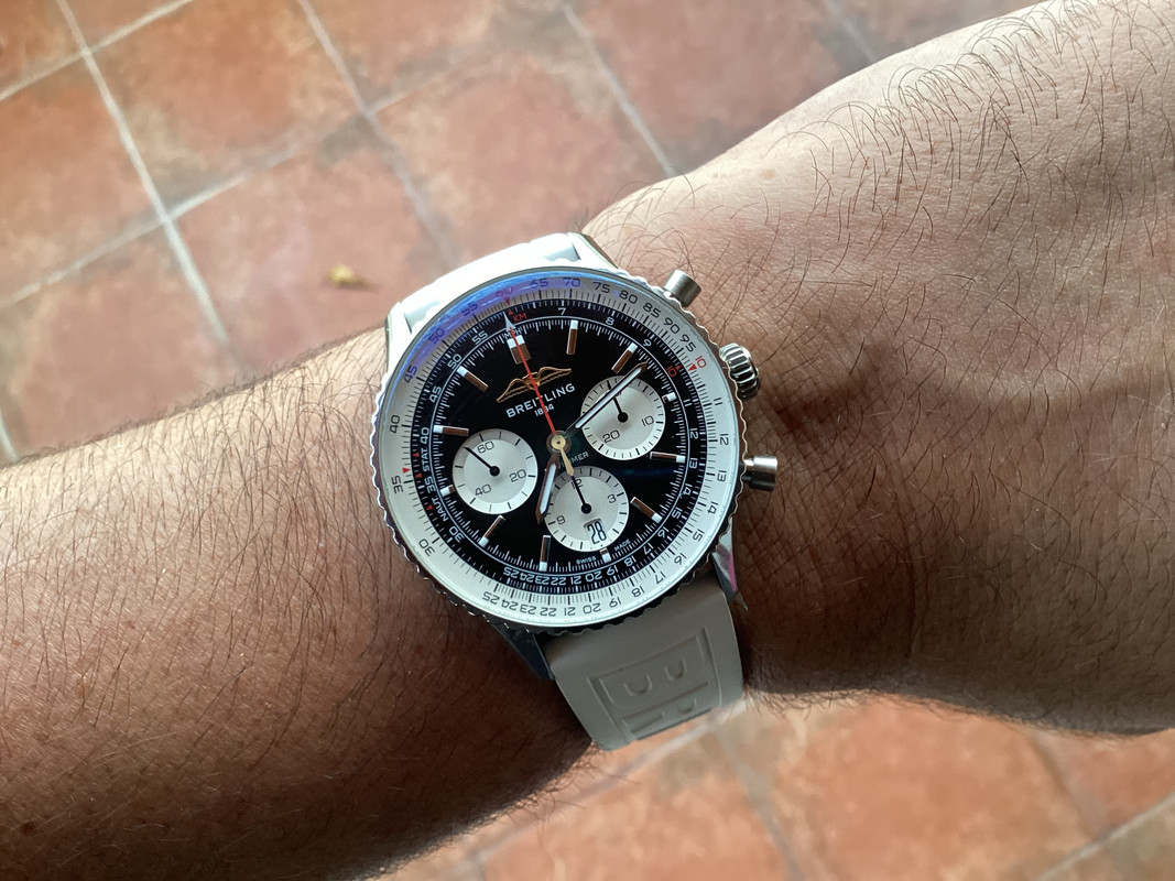 8425C06B-718B-4065-B3C5-87E7C31BE595