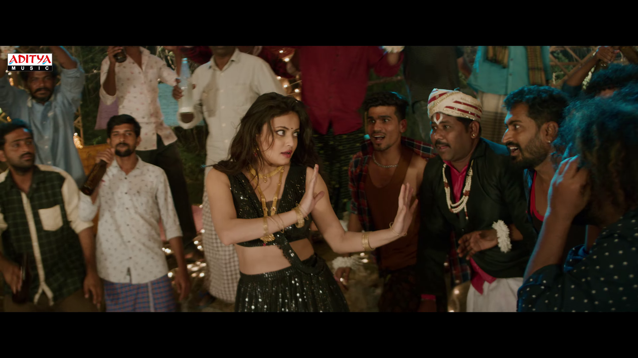 [Image: vlcsnap-2025-12-21-18h22m38s092.png]