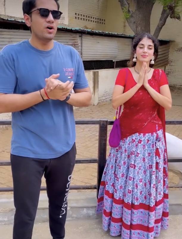 42-B1-E9-B9-DBA8-4009-A8-F3-3-ED8-C4-CE5