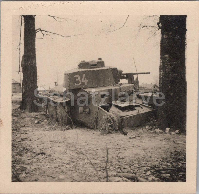 Foto Wk2 KW I Panzer Turmnummer 34 ohne Ketten