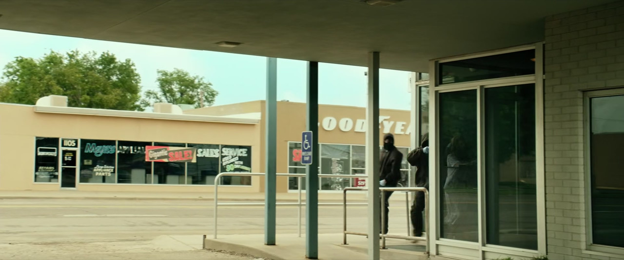 Hell or High Water (2016) (1080p BluRay x265 LION)-6