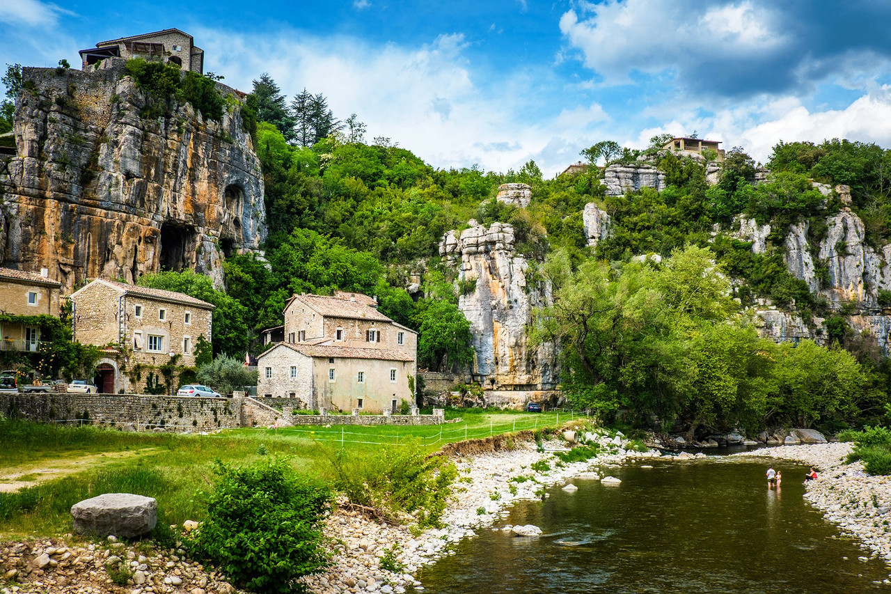 Labeaume, village de caractère dans les gorges de la Beaume
