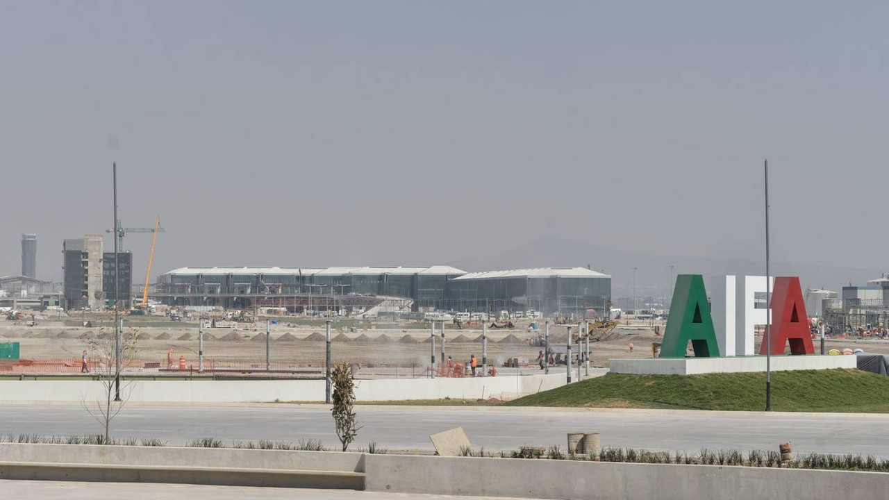 ¿Cómo es viajar desde el AIFA, el mega proyecto de AMLO?