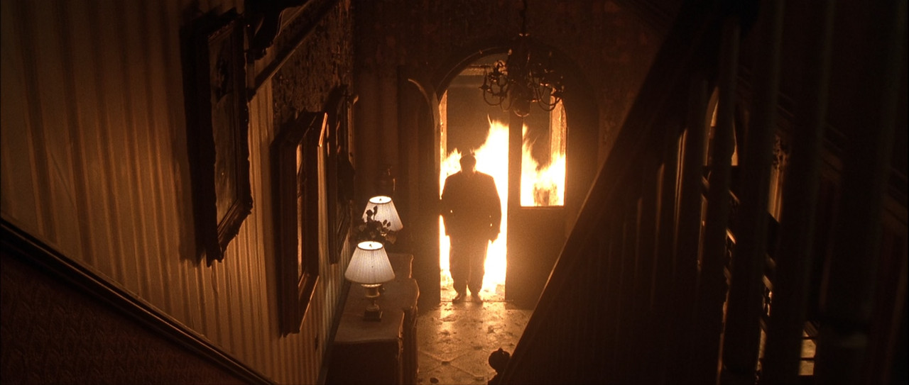 End of Days (1999).mkv_snapshot_01.00.10_[2018.03.25_20.38.40]