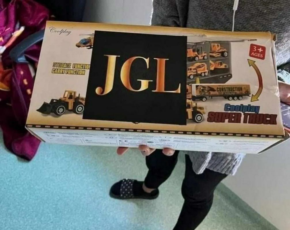 El Chapo regala juguetes a niños de escasos recursos en Sinaloa