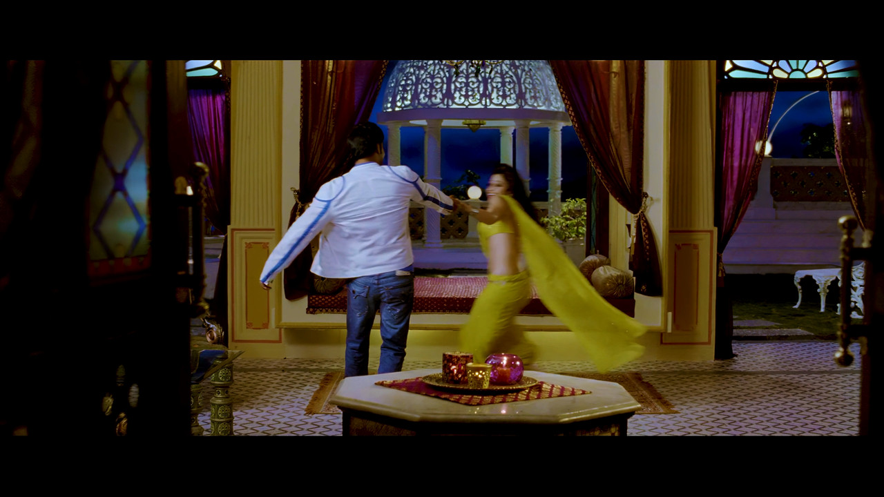 [Image: Tamanna-Hot-Song-From-Himmatwala-Taki-O-...-21-53.jpg]