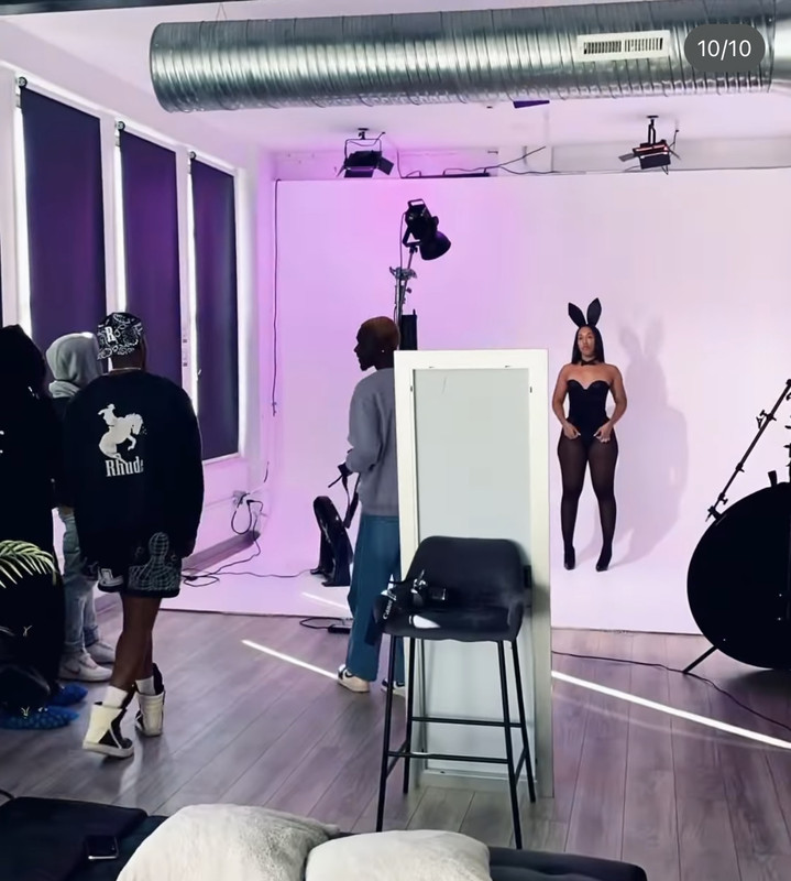 235E6F97-4391-4274-9866-C16FEA7499E8