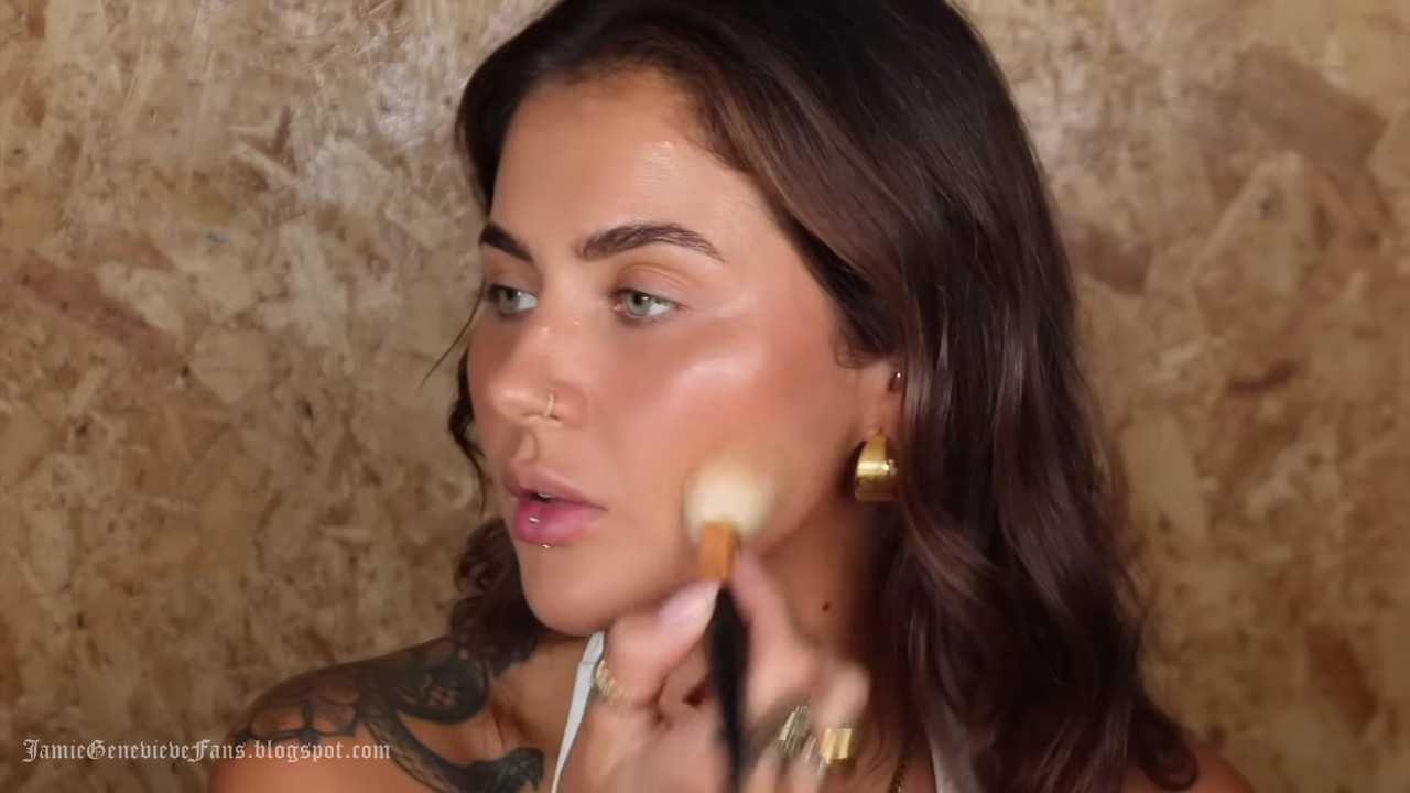 LET'S DO THE WORKS (skincare, easy fake tan & makeup)oplayback[(034801)2025-10-06-15-41-30]