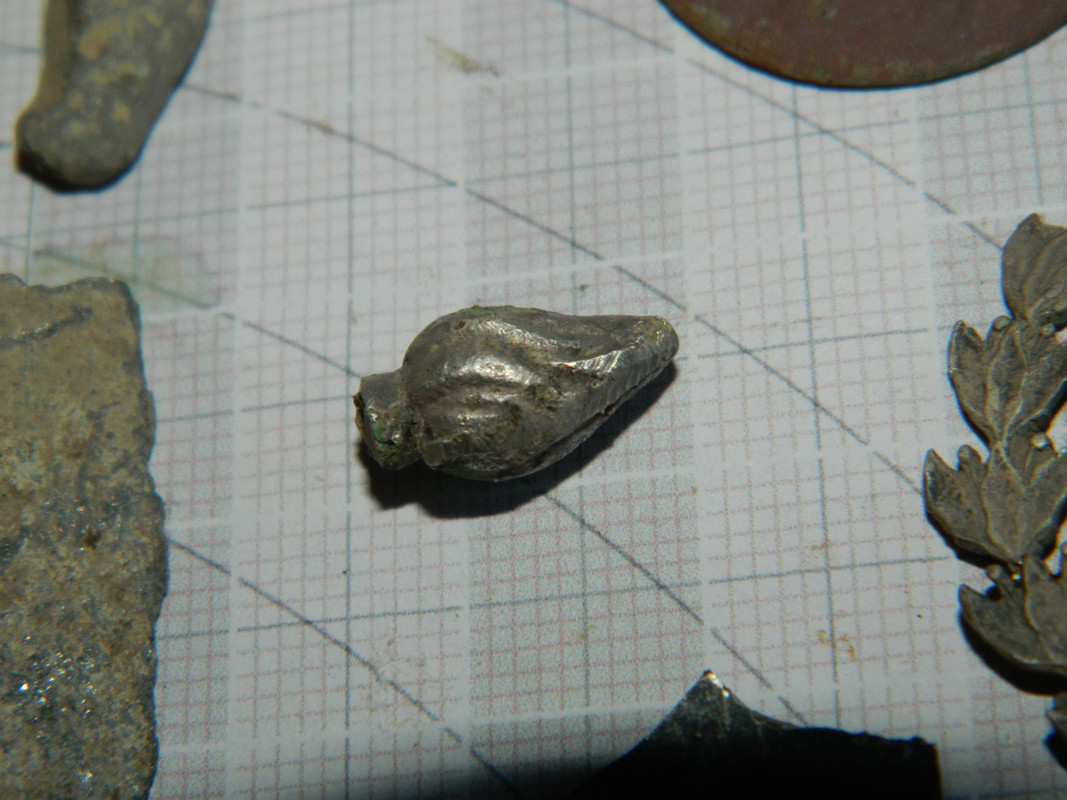 punakivisormus 018