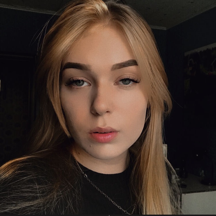 Алиса, 22 - Знакомства Гатчина, Россия
