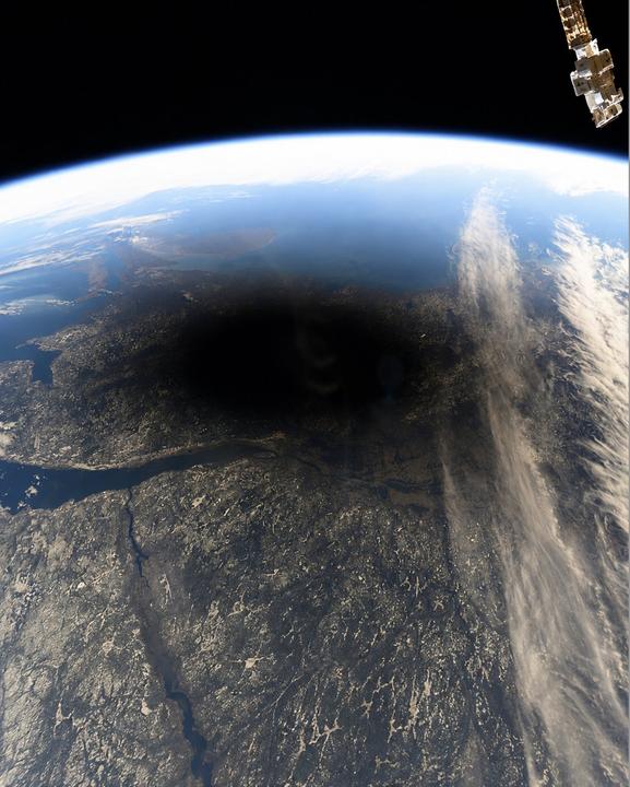 solar-eclipse