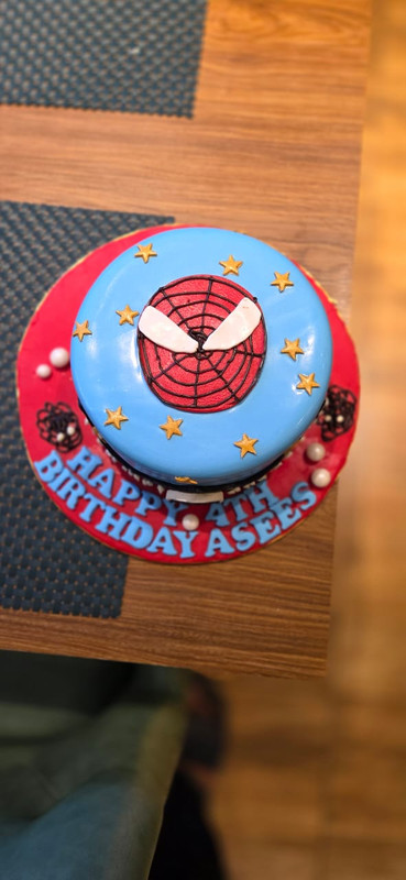 Happy moment at Rose Avenue