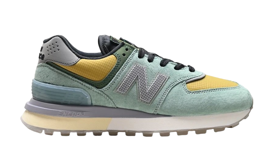 NEW BALANCE SHOES