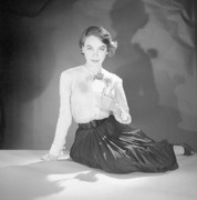 leslie-caron-mc89