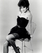 Caroline-Munro-c13