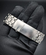 PXL 20260205 045542081 PORTRAIT ORIGINAL