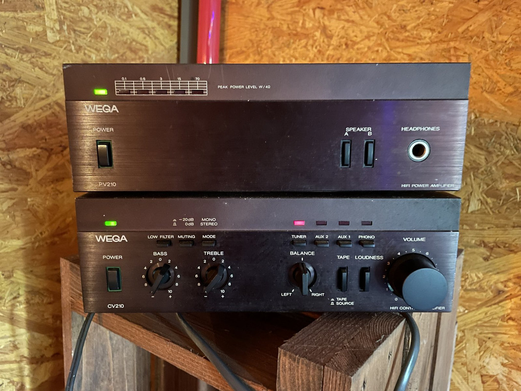 ED6E4BB2-1ED9-4363-92DF-D958F97BAD13