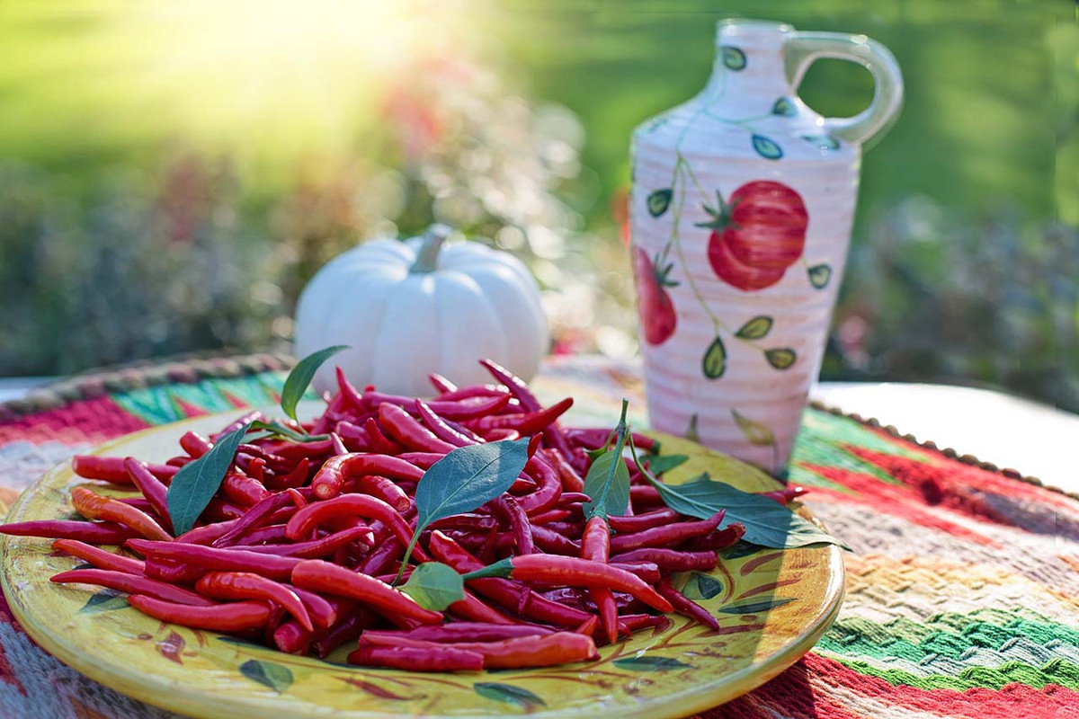 Why Do You Have Cold Feet & What To Do About It - Chili Pepper Why Do You Have Cold Feet & What To Do About It - Chili Pepper: There is a chemical compound called “Capsaicin” in chili pepper, which is known to increase blood circulation and body temperature. Apart from eating chili peppers or adding chili powders to your soup, you may also use moisturizers with Capsaicin to massage your feet.