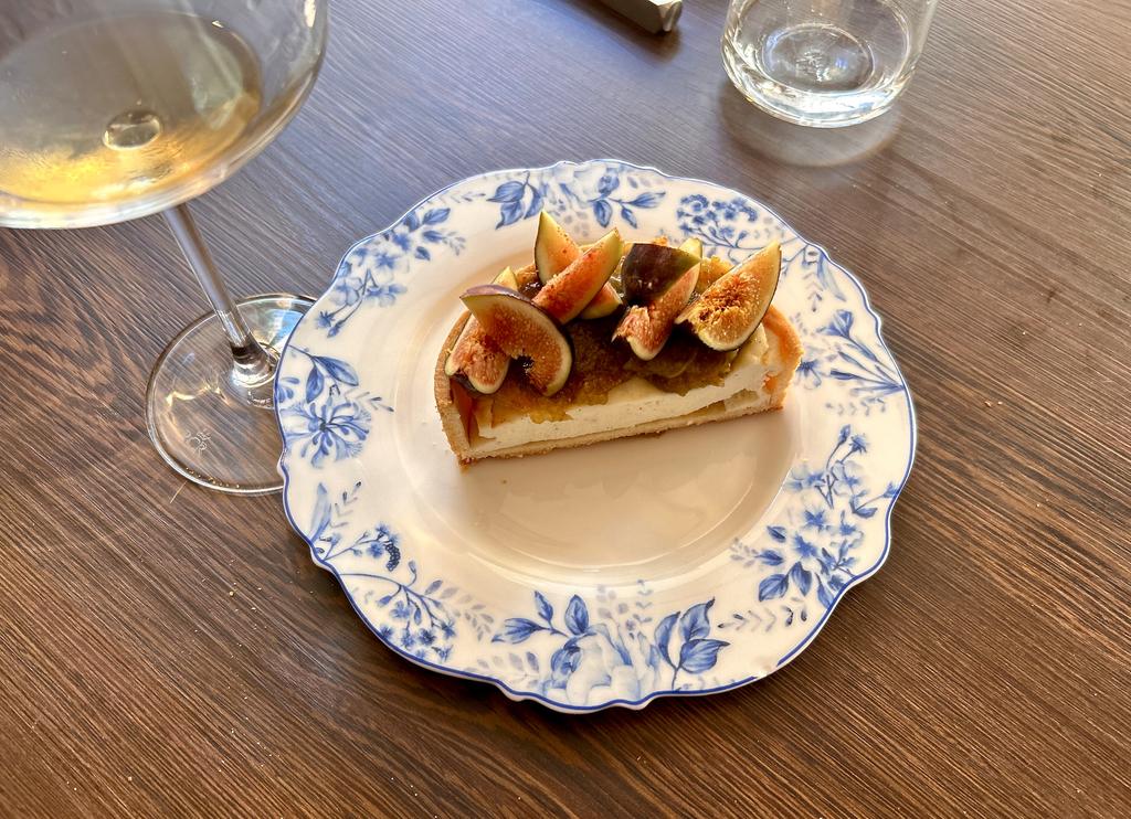 Жаркий сентябрь на побережье Тирренского моря.