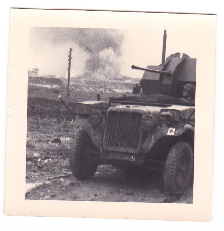 Foto mit Deutschen Kameraden auf einen Panzerspä