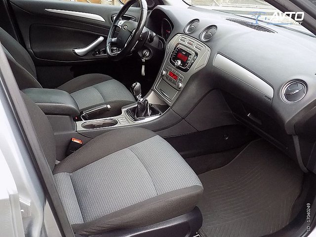 7DCF7270-1DC2-4C43-8104-052E673F2577