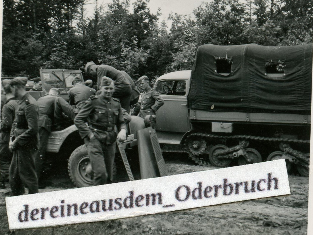 Foto KFZ Depot Sachsenhausen Oranienburg Fahrschule Opel Halbkette Maultier (2)