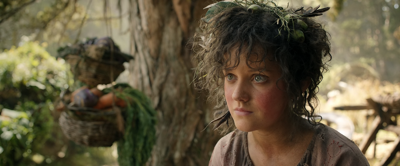 The.Lord.of.the.Rings.The.Rings.of.Power.S01E01.A.Shadow.of.the.Past.1080p.10bit.AMZN.WEB-DL.DDP5.1.