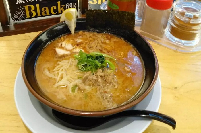 Ramen Seirock-Ya pertama kali buka di Kota Tsukuba, Jepang pada tahun 2009.