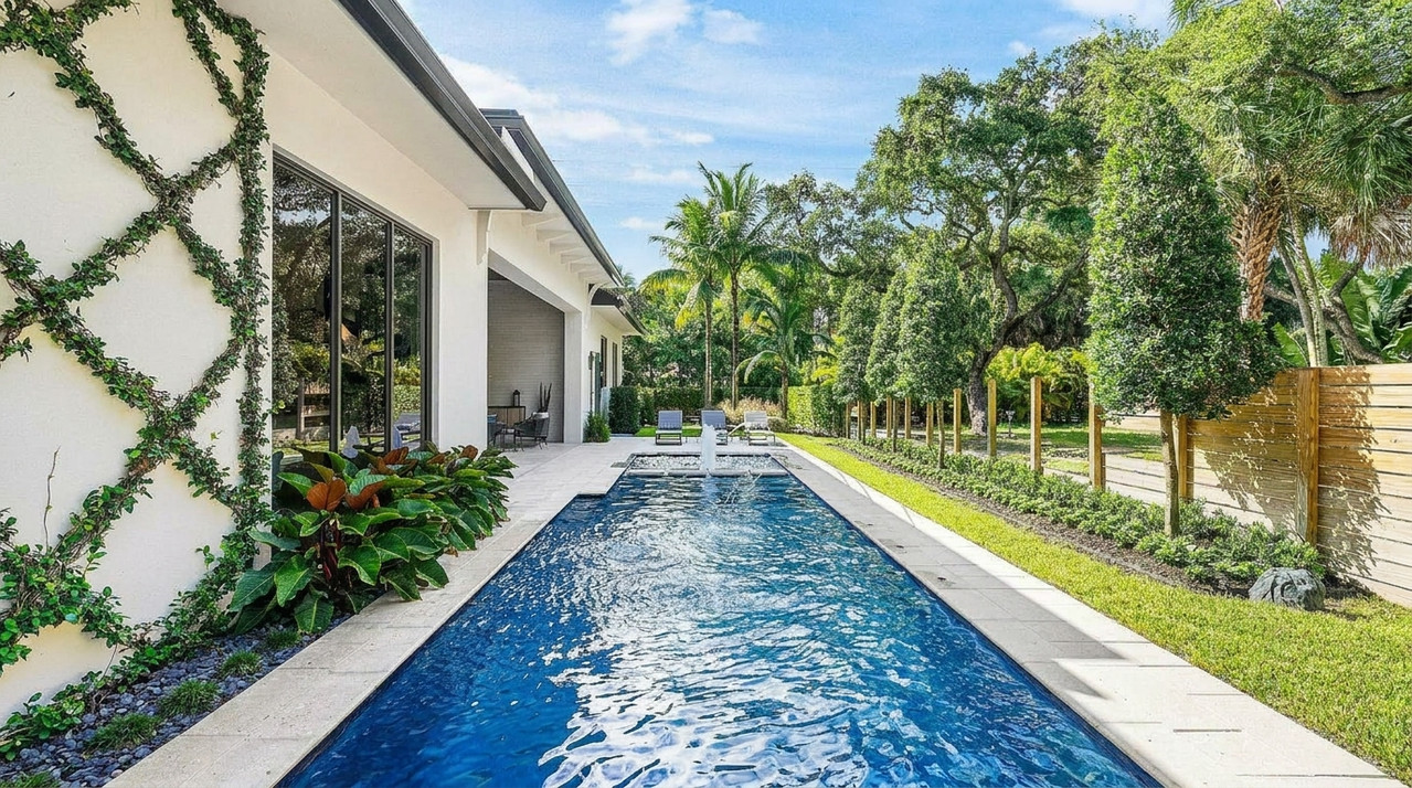 Elegant Getaway - Pool 2