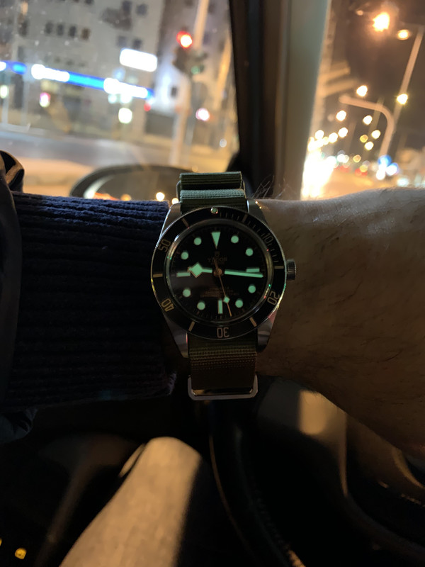 2D8352B6-4BF5-4645-8D24-8C72AABB9890