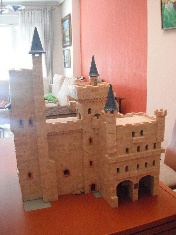 Castillo de Beynac - Vista frontal 02