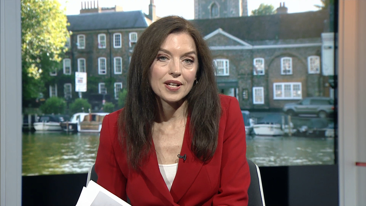 10.01 - 17.15.00 - ITV News Meridian. Local news magazine. Including ....ts_snapshot_08.29.545