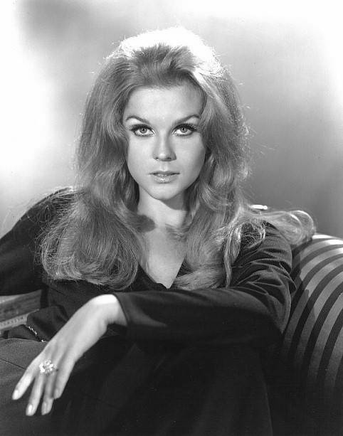 Ann-Margret_mc11