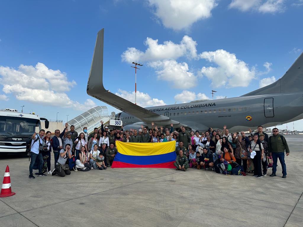 [Imagen: Repatriacion-Colombianos-1-Foto-FAC.jpg]