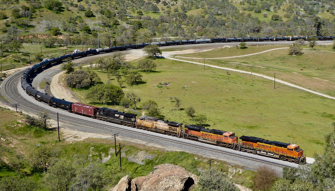 tehachapi-loop.png