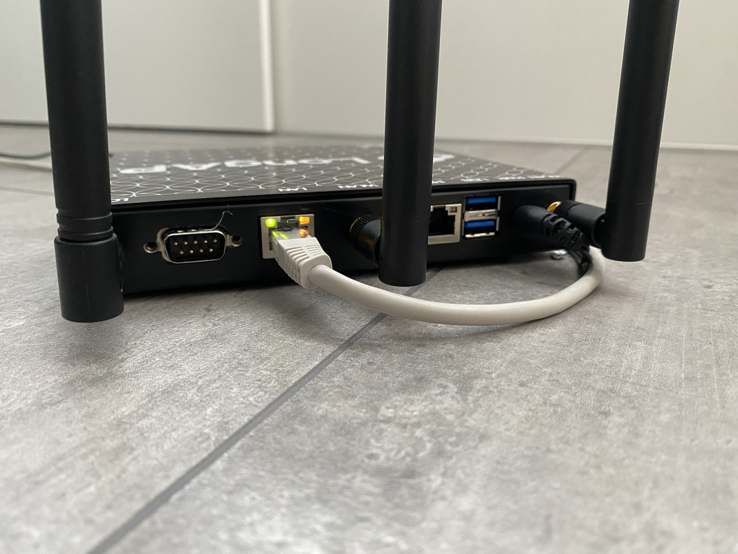 EA1D9271-12C0-4C94-BE51-B1DE1B415D58