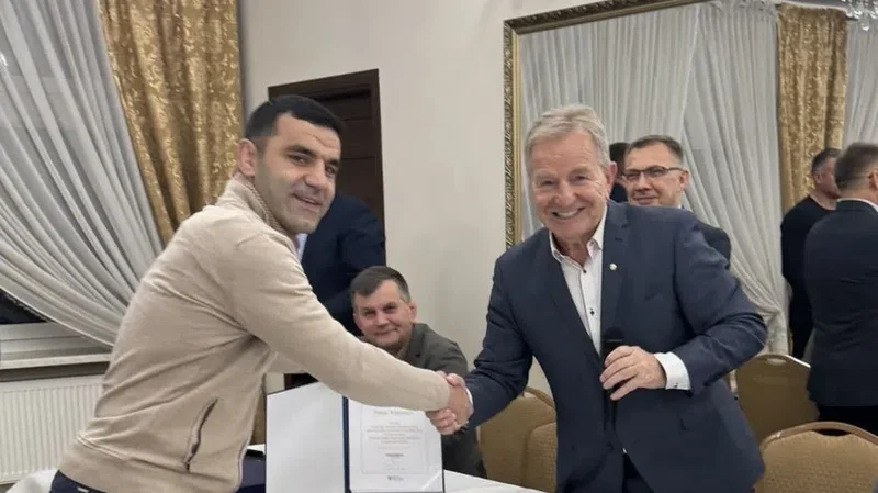Петър Касабов стана треньор на националките по борба на Полша