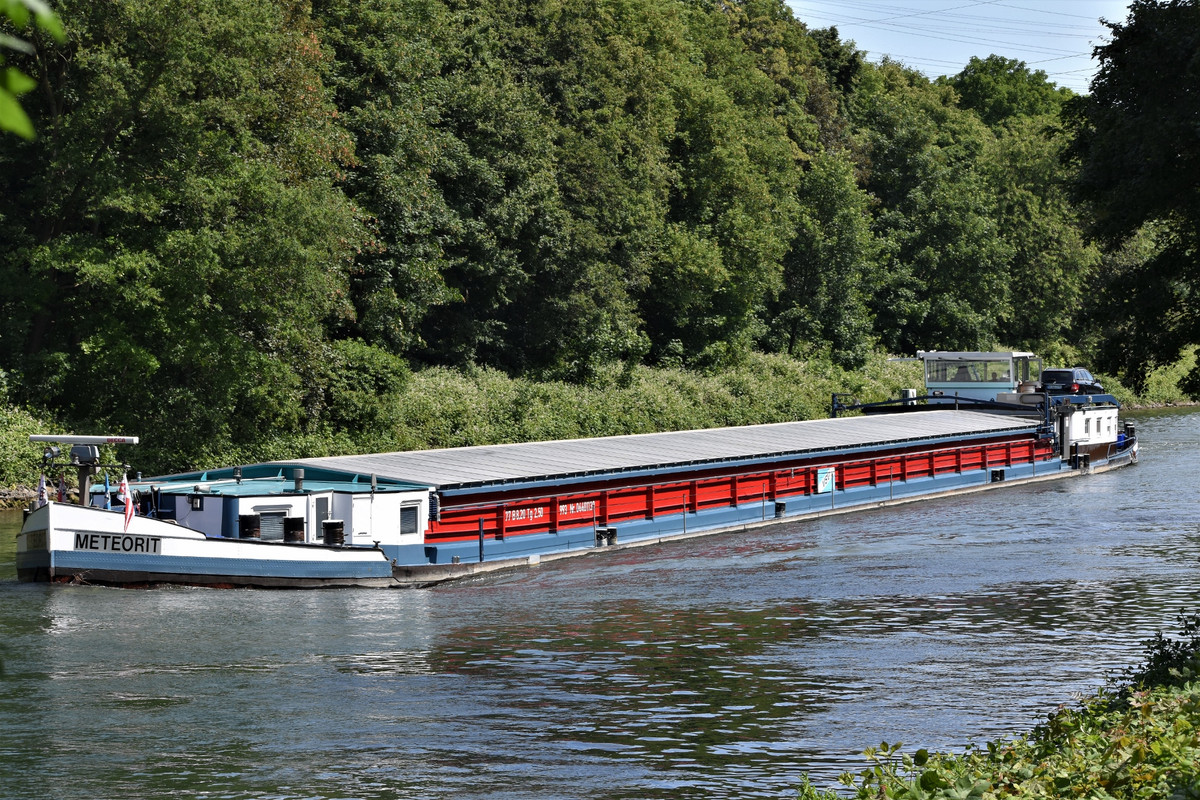 2022.06.03 RHK Meteorit 02 (1940x1293)