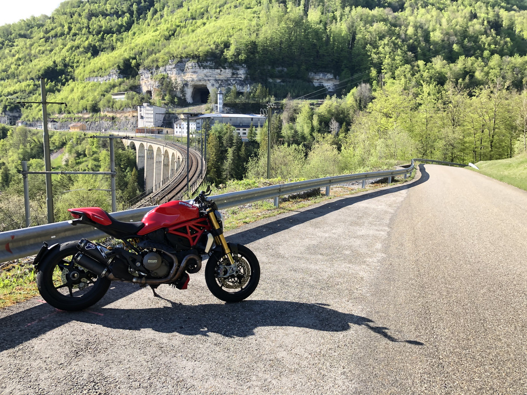 D6E99EEC-6FAA-42F6-B285-AE09D3B7E9A9