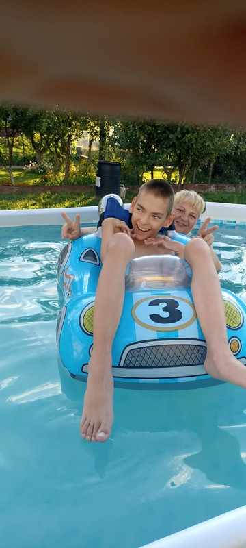 40016CFA-87FB-4D3B-8488-29D7F5CA2F99